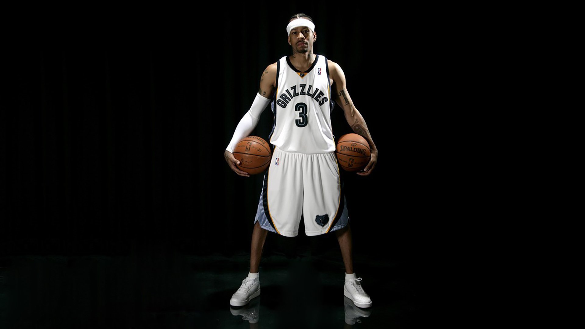 开云体育俱乐部官网-关键封盖：李磊封堵对手关键投篮，稳住胜局！